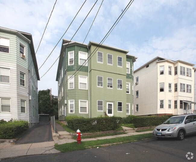 Building Photo - 28 Horace St