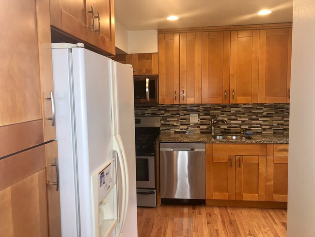 Kitchen - 9206 Sprucewood Rd
