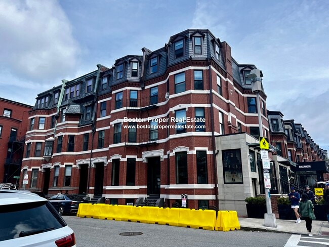 Building Photo - 36 Fairfield St