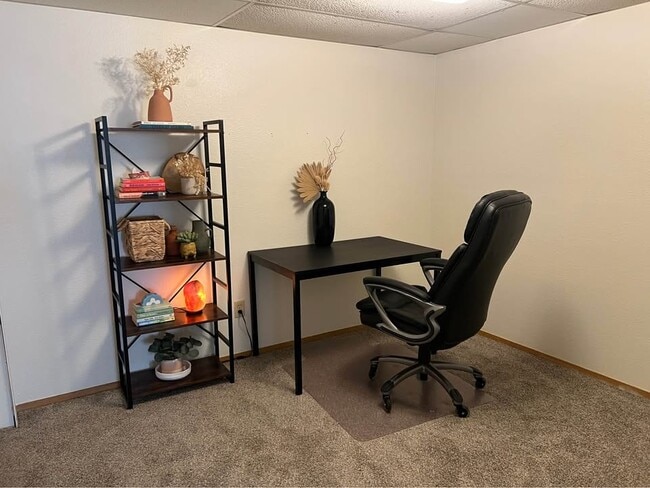 Foto del edificio - 8773 W Cornell Ave