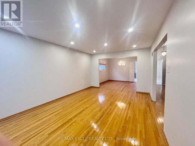 Building Photo - 63 Hornshill Dr