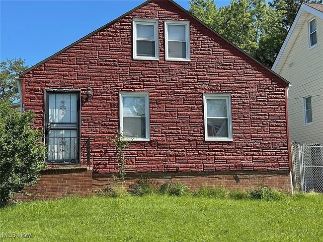 Foto del edificio - 13601 Beachwood Ave