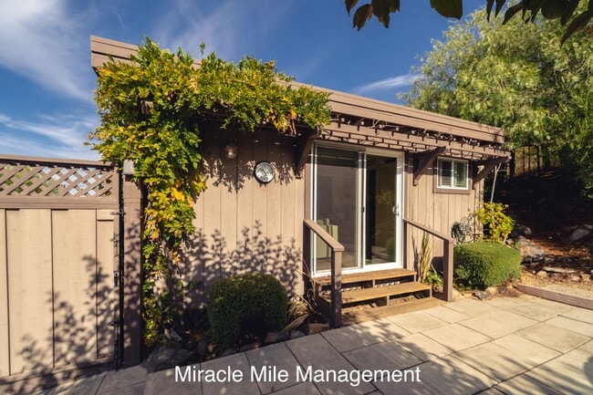 Foto del edificio - West Marin Luxury Retreat – Private Estate with Panoramic Views