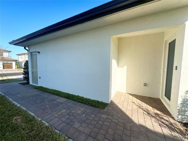 Building Photo - 12308 SW 43rd St