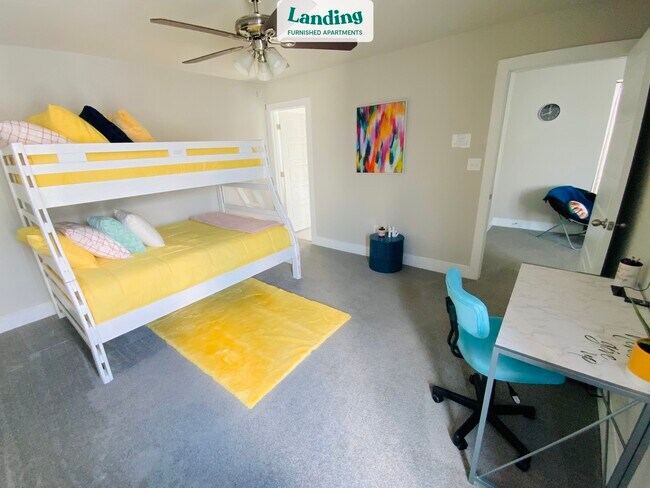 Foto del edificio - 210 Rainbow Dr