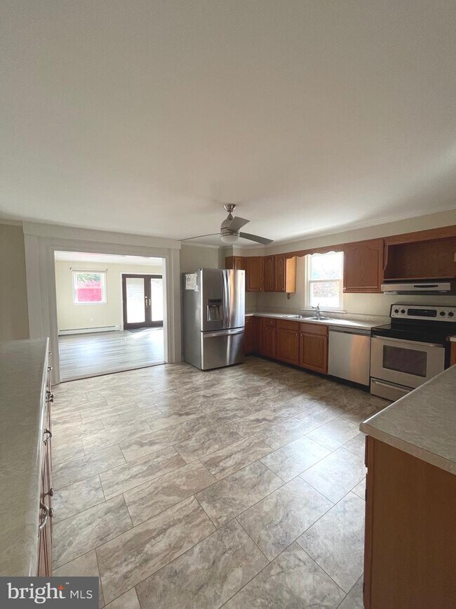 Foto del edificio - 3028 Foulk Rd