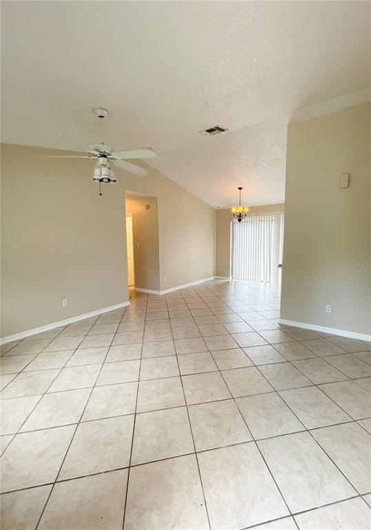 Building Photo - 10441 Bridlewood Ave