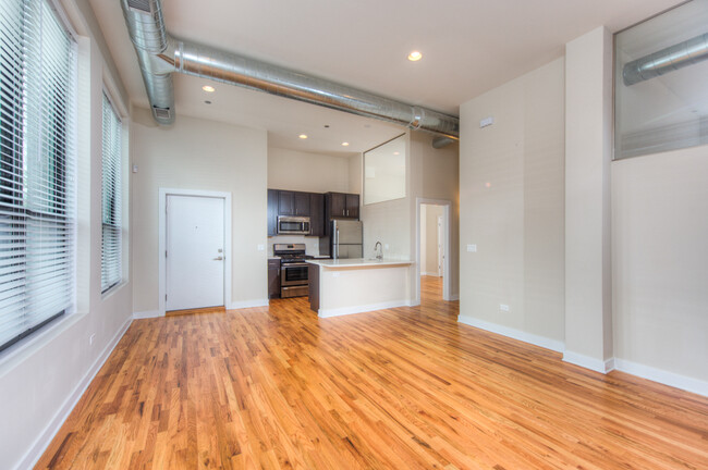 Foto del edificio - 2730 N Ashland Ave