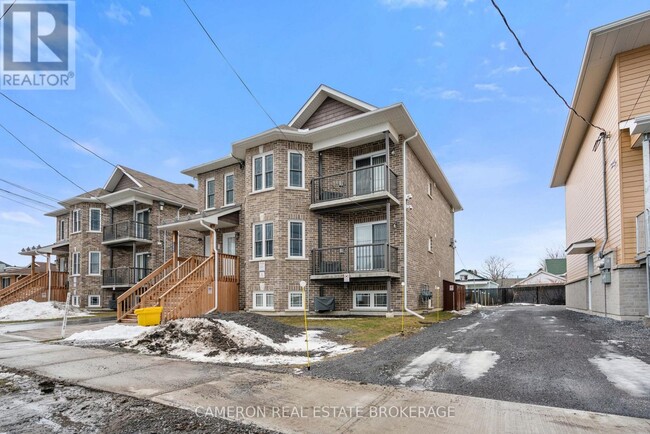 Building Photo - 1232 Cumberland St