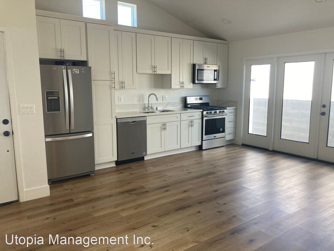 Primary Photo - 1 br, 1 bath House - 2129 S Sycamore