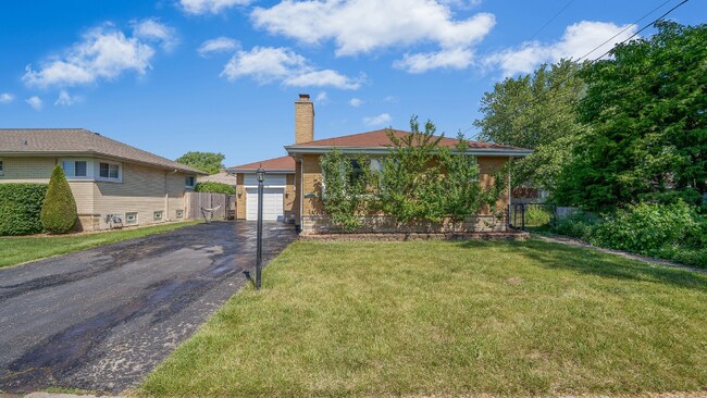 Building Photo - 4848 Harnew Rd S