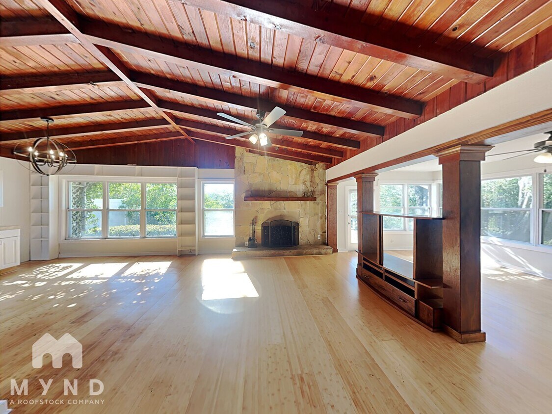 Foto principal - 4814 W Flamingo Rd