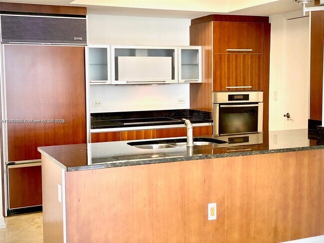 Foto del edificio - 17201 Collins Ave