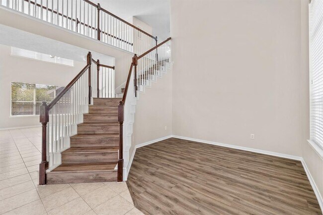 Foto del edificio - 3410 Walden Creek Ln