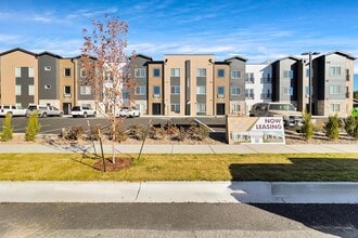 Building Photo - 1260 Bookcliff Ave