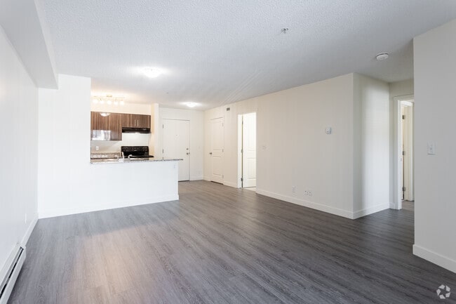 2BR, 2BA - 823SF - Living Room - Axxess