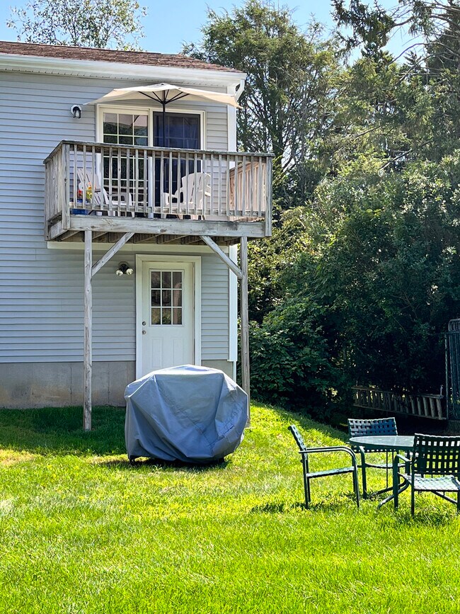 Foto del edificio - 4 Meadow Ridge Rd