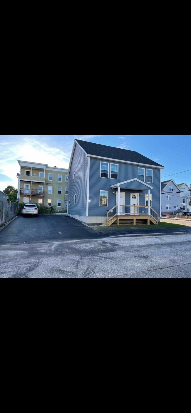 Building Photo - 54 Barr St