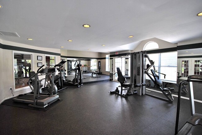 Building Photo - Village Club on Franklin