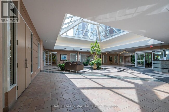 Building Photo - 5-3605 Concorde Pl