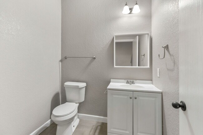 Foto del edificio - 4342 Safe Hbr