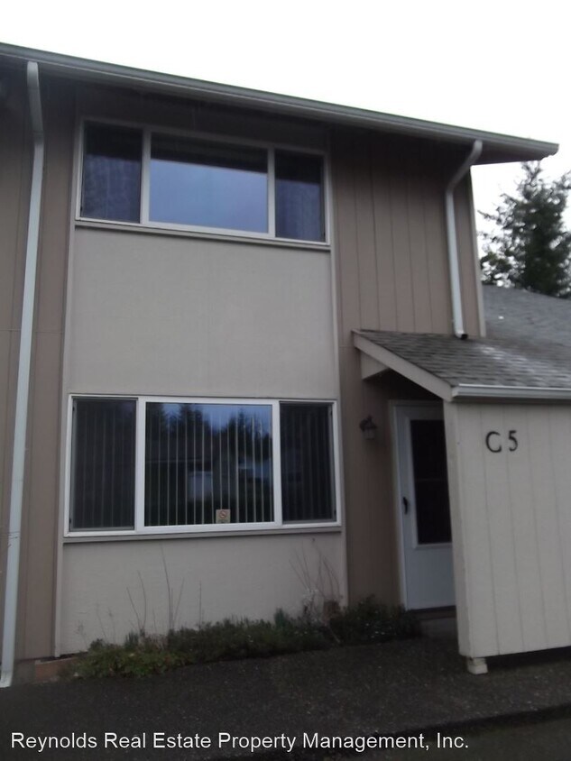 Primary Photo - 2 br, 1.5 bath House - 2300 9th Ave SW, # C-5