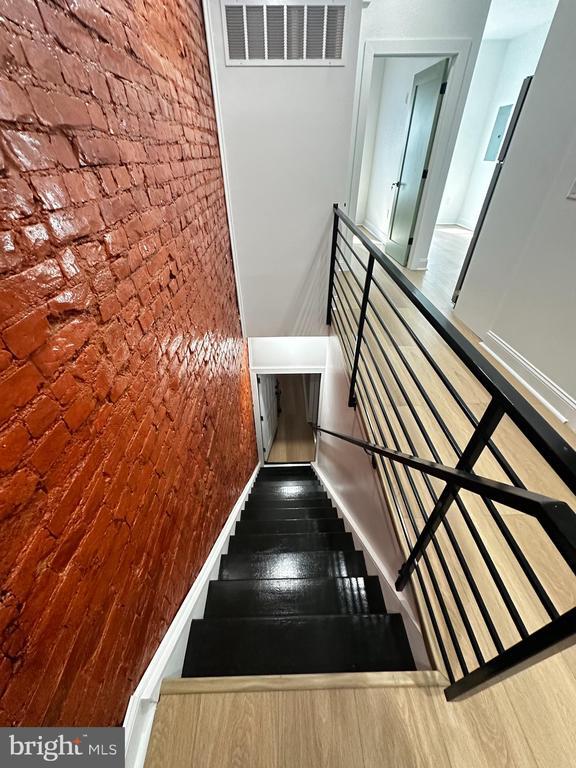 Foto principal - 1229 W Somerset St