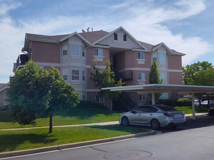 Primary Photo - 3143 S Matisse Ln #D8