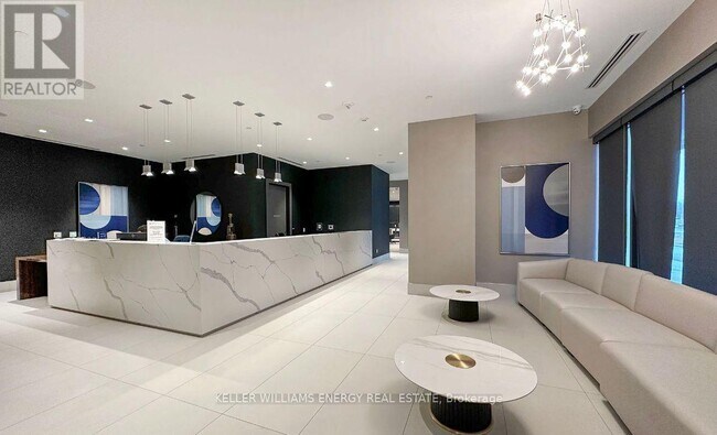 Photo du bâtiment - 2550 Simcoe St N