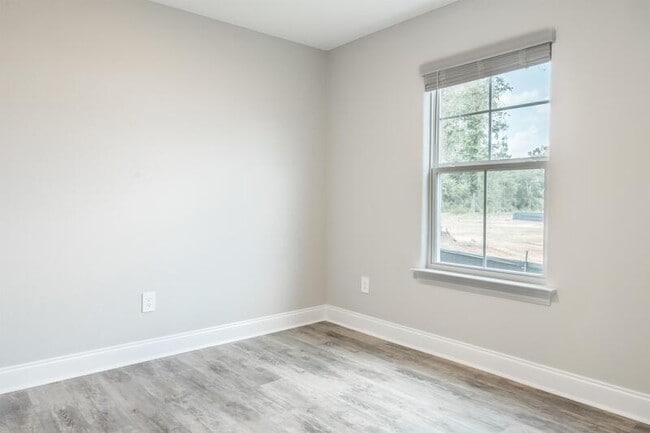 Building Photo - 126 Pointe Breeze Wy