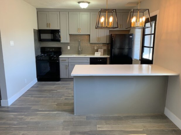 Foto principal - 6475 Nottingham Ave