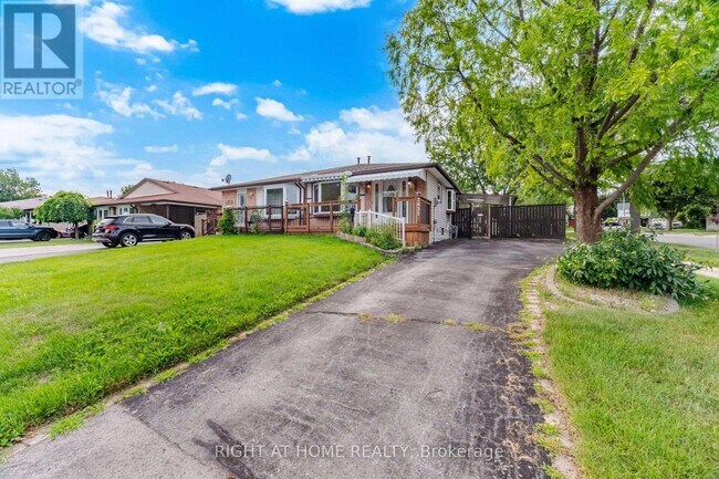 Photo du bâtiment - 2035 Carleton Ct