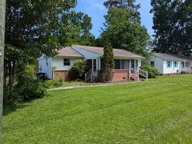 Building Photo - 202 Kay Rd