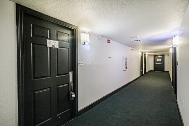 Foto del edificio - 1025 Swanson St