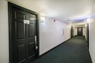 Building Photo - 1025 Swanson St