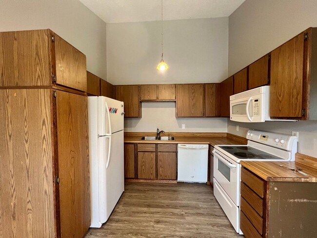 Foto del edificio - 4 Bedroom Twinhome in West Fargo!!
