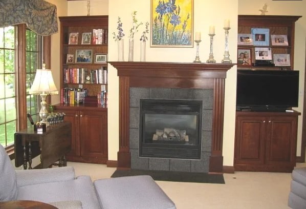 Building Photo - 3841 Valley View Dr