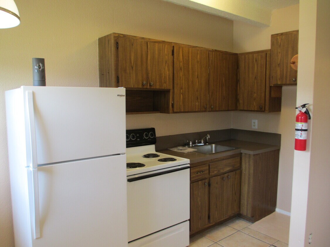 1715 Dixon Blvd Unit 117, Cocoa, FL 32922 Condo for Rent in Cocoa, FL