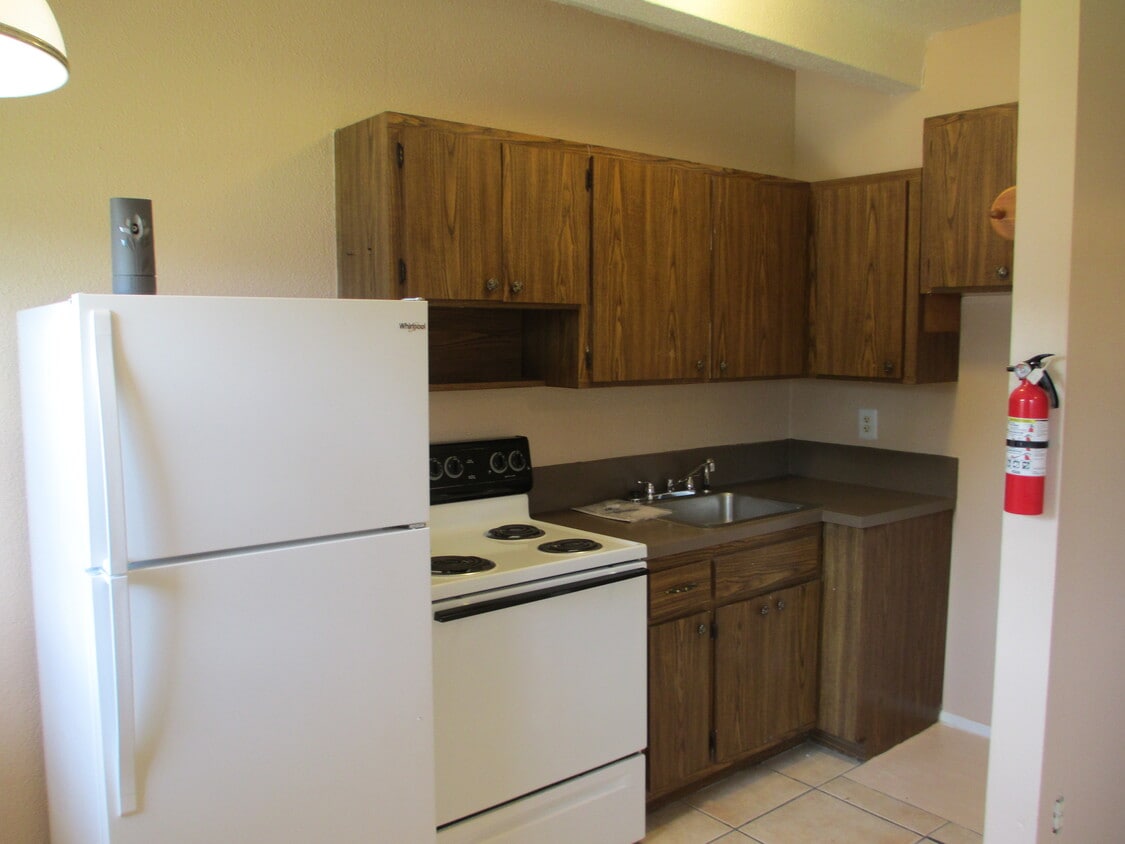 1715 Dixon Blvd Unit 117, Cocoa, FL 32922 Condo for Rent in Cocoa, FL