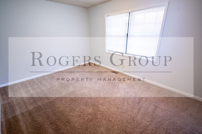 Foto del edificio - #315*** - 1104-1106 Parham St Duplex