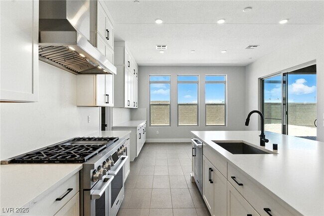 Building Photo - 10632 Rolling Vista Dr
