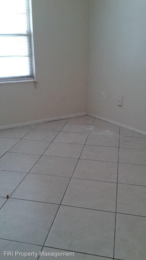 Foto del edificio - 601 W Jefferson St