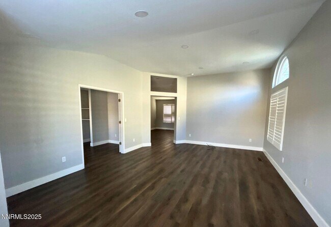 Foto del edificio - 8657 Silver Shores Dr