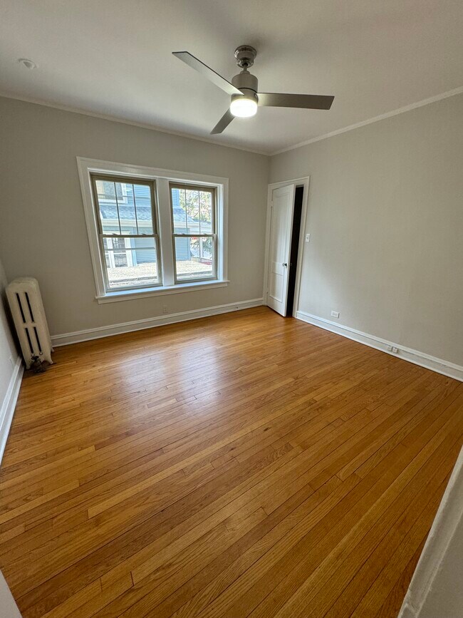 908 Dempster St Unit 1, Evanston, IL 60202 Condo for Rent in Evanston