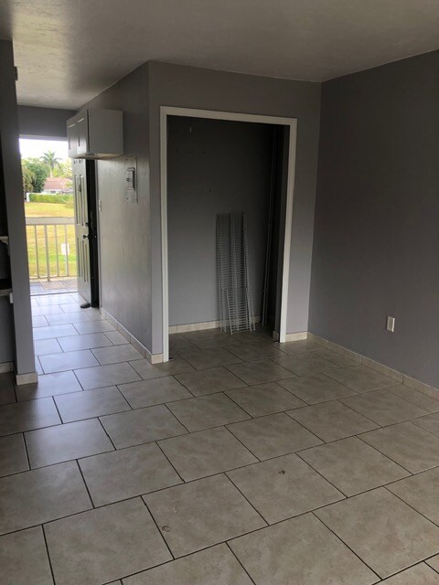 Foto del edificio - 922 Courting Ln