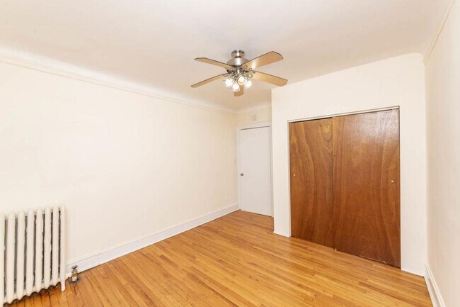 Foto del edificio - 2 bedroom in Evanston IL 60202