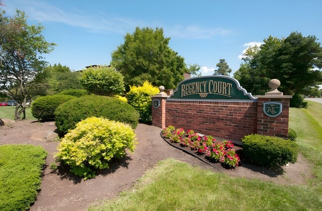 Building Photo - Regency Court