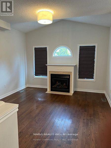 Building Photo - 2383 Hilda Dr