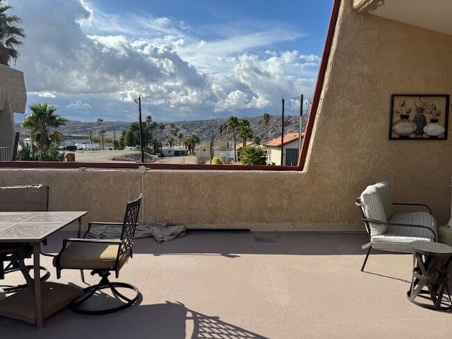 Foto del edificio - 1 BR 2Ba Condo across Colorado River, pool,spa,gated entry-All Appliances included
