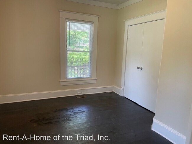 Building Photo - 2 br, 2 bath House - 925-A Pearson Street